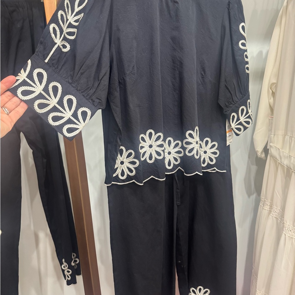 Karen Kane Black pants  with White Embroidery